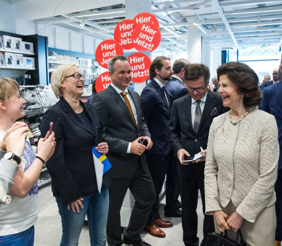 Die aus Deutschland stammende Silvia suchte das Gespräch mit den Clas Ohlson-Kunden.
