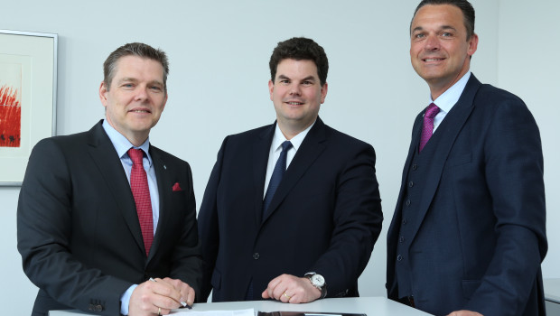 Bei der Vertragsunterzeichnung v. l.: Georg Mersmann Geschäftsführer der GWS; Christoph Eberz, Gründer der Faveo, und Udo Lorenz Geschäftsführer der GWS. Bei der Vertragsunterzeichnung v. l.: Georg Mersmann Geschäftsführer der GWS; Christoph Eberz, Gründer der Faveo, und Udo Lorenz Geschäftsführer der GWS.