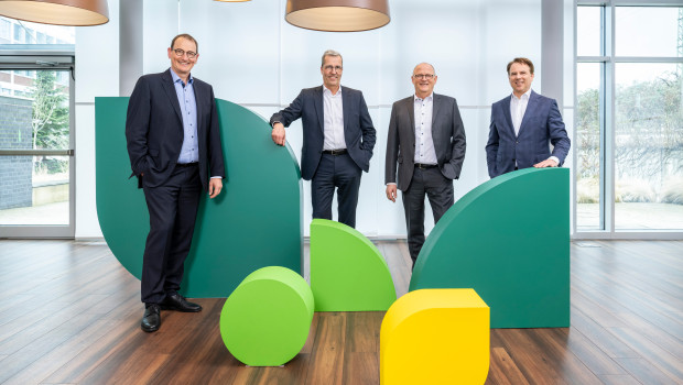 Jörg Sudhoff (Vorstandsmitglied), Dr. Dirk Köckler (Vorstandsvorsitzender), Hermann Hesseler (Finanzvorstand) und Jan Heinecke (Vorstandsmitglied, v. l.) haben die Ergebnisse im Rahmen der Pressekonferenz präsentiert.