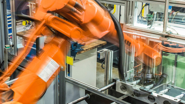 Ein Fertigungsroboter in der tschechischen Produktion der Storch-Ciret Group.