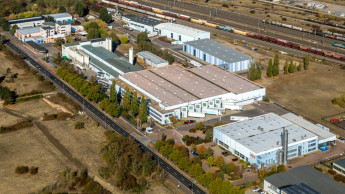 Neue Parkettkleberanlage bei PCI geht in Betrieb