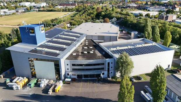 Der Standort Erfurt wurde um eine Logistikhalle mit rund 4.000 m² Fläche erweitert. Der Standort Erfurt wurde um eine Logistikhalle mit rund 4.000 m² Fläche erweitert.