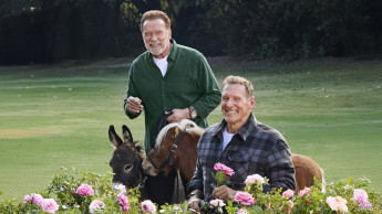 Arnold Schwarzenegger wirbt zusammen mit Ralf Moeller für Parkside