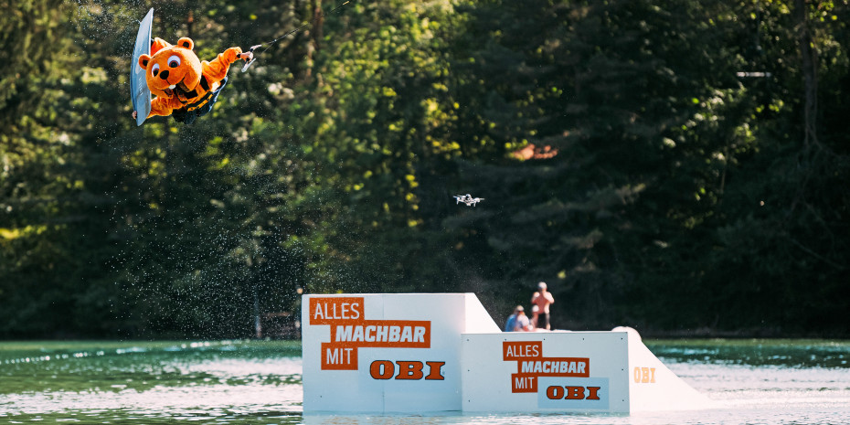 Die Botschaft lautet: Wenn der Biber mit dem Wakeboard einen Salto springen kann, dann kannst du auch dein Hochbeet bauen.