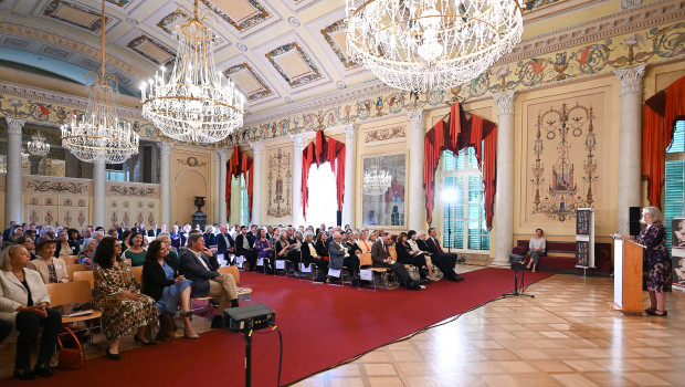 170 Gäste hörten die Gastreden im schönen Ballhaus des Schlosses Wilhelmshöhe. 