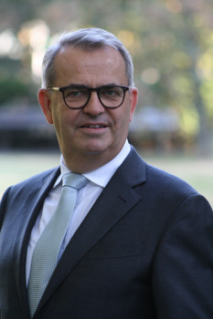 Dr. Boris Tasche, Vorstandsvorsitzender des Industrieverband Klebstoffe.