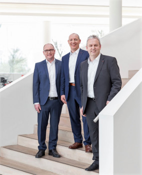 Die Führungsriege bei der Al-Ko Kober SE (v. l.): COO Dr. Wolfgang Hergeth, Aufsichtsratsvorsitzender Stefan Kober und CEO Peter Kaltenstadler.