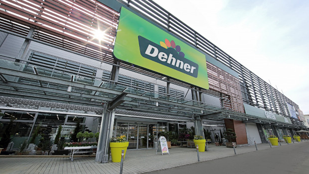 Außenansicht des Dehner Garten-Centers in Pforzheim.
