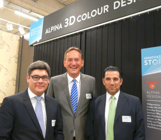 Die drei „Gründungsväter“ des Innovation Stores (v. l.): Boris Hedde, Geschäftsführer des IFH, Köln; Peter Stechmann, Geschäftsführer der Alpina Farben GmbH; Dr. Nektarios Bakakis, Geschäftsführer der Knauber Freizeit GmbH. Die drei „Gründungsväter“ des Innovation Stores (v. l.): Boris Hedde, Geschäftsführer des IFH, Köln; Peter Stechmann, Geschäftsführer der Alpina Farben GmbH; Dr. Nektarios Bakakis, Geschäftsführer der Knauber Freizeit GmbH.