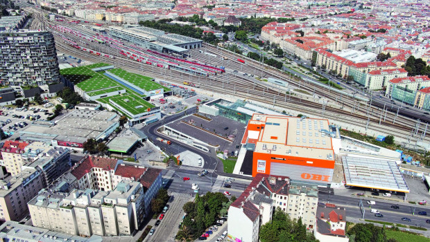 Luftbild des Sochor-Geländes in Wien mit dem neuen Obi-Baumarkt. Luftbild des Sochor-Geländes in Wien mit dem neuen Obi-Baumarkt.