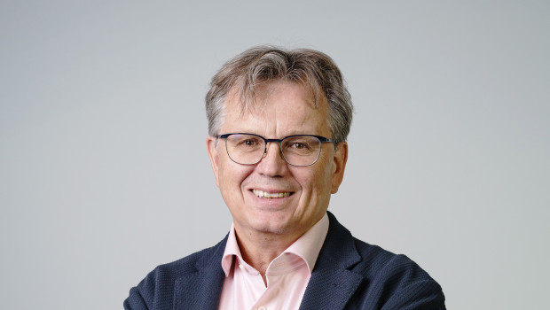 "Informativ, authentisch und nah an den Mitgliedern“ - so möchte CEO Bernhard Reiter im Podcast über die 3e AG informieren. "Informativ, authentisch und nah an den Mitgliedern“ - so möchte CEO Bernhard Reiter im Podcast über die 3e AG informieren.
