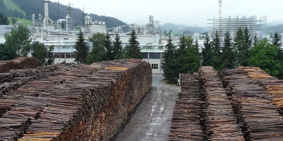 Holzlager beim Egger-Werk in St. Johann
