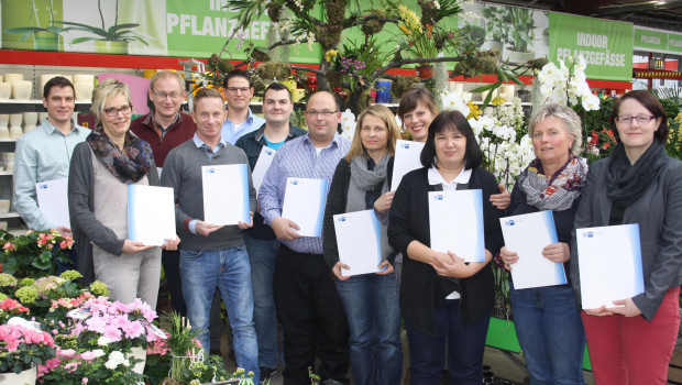 Schon mehr als 80 der 270 Gartencenterleiter der Hagebau haben – wie diese Gruppe – die IHK-Qualifizierungsmaßnahmen abgeschlossen.