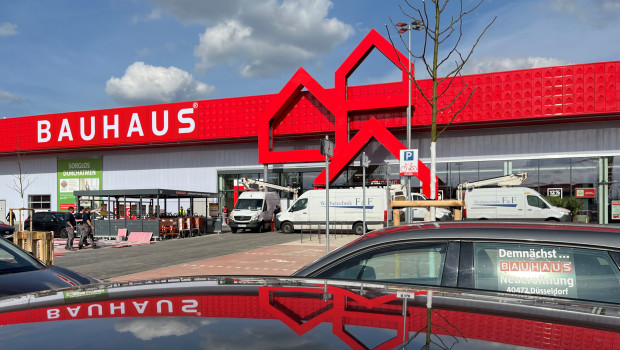 Das neue Bauhaus in Düsseldorf-Rath ist auf einer Gesamtfläche von 18.000 m² entstanden.