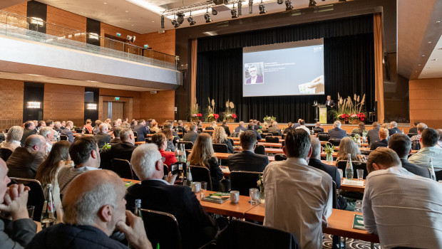 Anlässlich der Jubiläumsveranstaltung wird der IVG das Programm seines Kongresses anpassen.