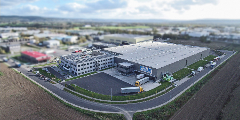 Das neue Werksgelände in Neuwied: 12.000 m2 für Produktion und Logistik, 3.000 m2 für Verwaltung und Schulungen. 