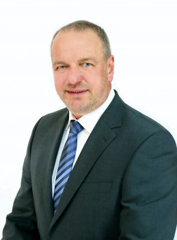 Hans-Joachim Ehlen, (54), seit 2015 bei Stanley Black & Decker, und ab sofort Regional Sales Managers North für den Profibereich Handtools der Marke Stanley. Hans-Joachim Ehlen, (54), seit 2015 bei Stanley Black & Decker, und ab sofort Regional Sales Managers North für den Profibereich Handtools der Marke Stanley.