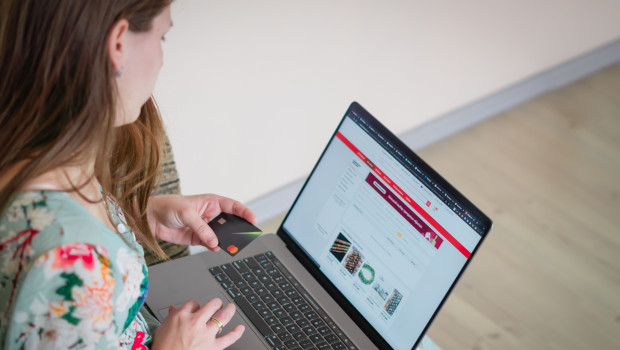 Die befragten Händler erhoffen sich vom Einsatz der neuen Technologie eine höhere Conversion sowie eine bessere Personalisierung. Die befragten Händler erhoffen sich vom Einsatz der neuen Technologie eine höhere Conversion sowie eine bessere Personalisierung.